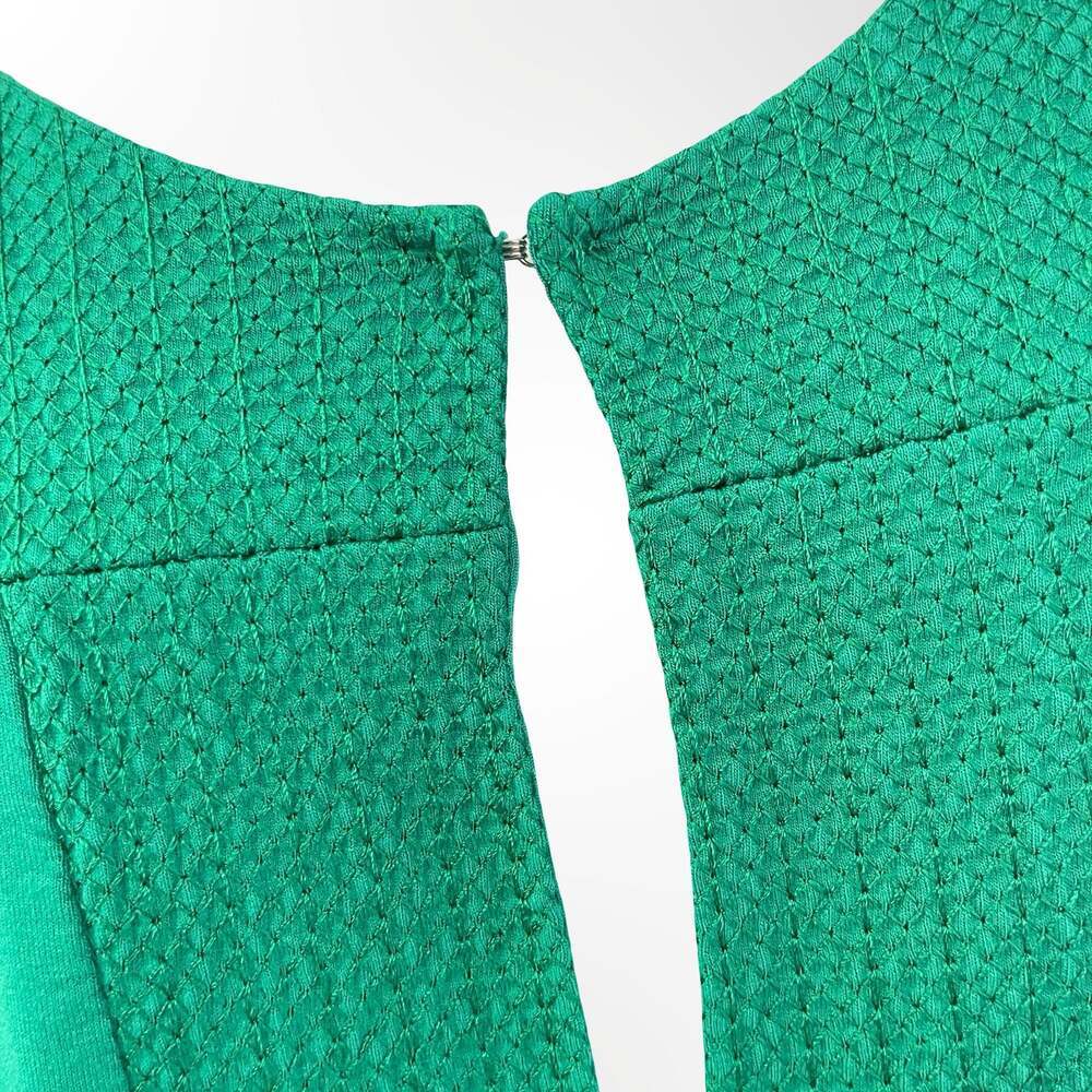 Adrianna Papell Green Sleeveless Keyhole Back Asymmetrical Hem Blouse