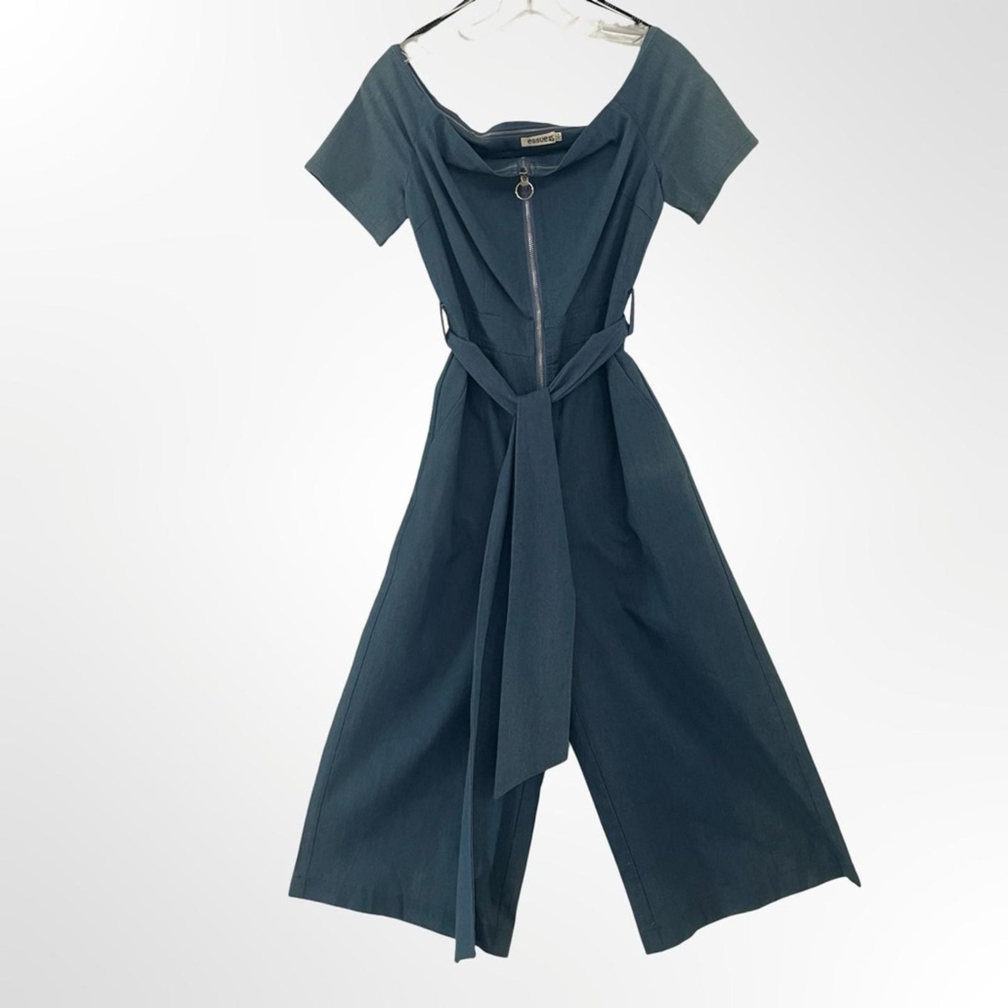 essue Short-Sleeve Wide-Leg Belted Jumpsuit with Front Zip