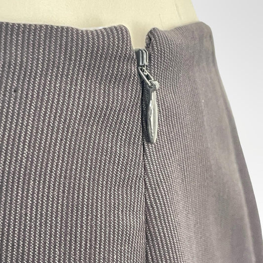 Elegant Gray Women's Skirt with 34 size waist