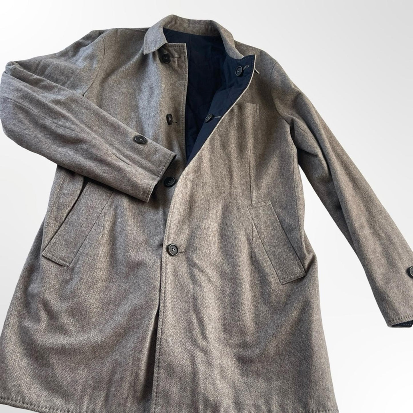 Unbranded Men's Classic Gray Coat in size Large
