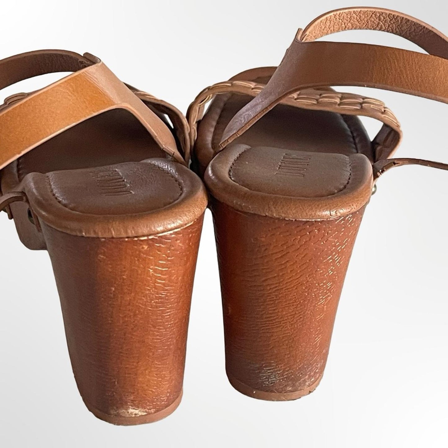 Dunes Women’s Tan Woven Front Ankle-Strap Sandals - size 8.5