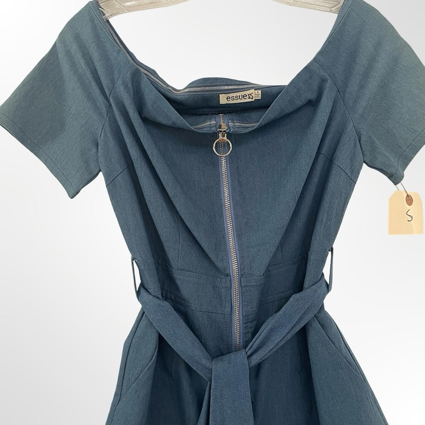 essue Short-Sleeve Wide-Leg Belted Jumpsuit with Front Zip