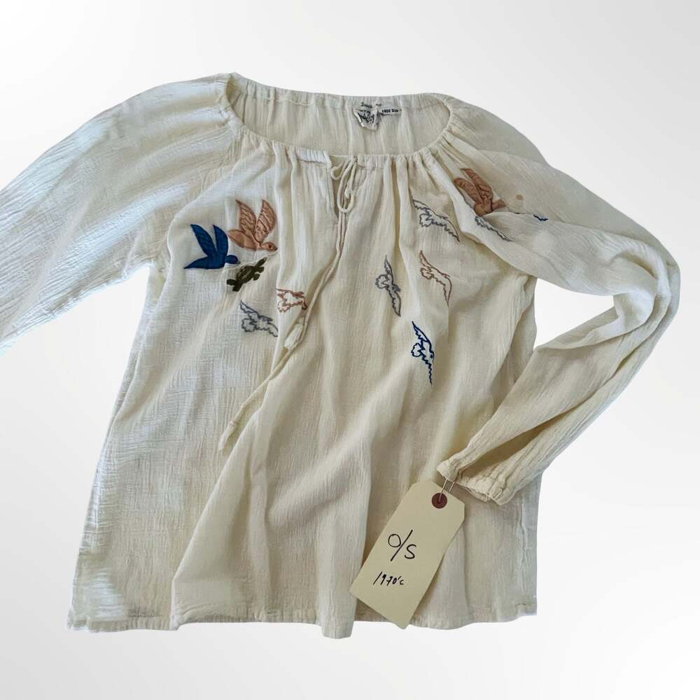 Vintage 1970s Embroidered Bird Design Cream Long Sleeve Blouse Free Size