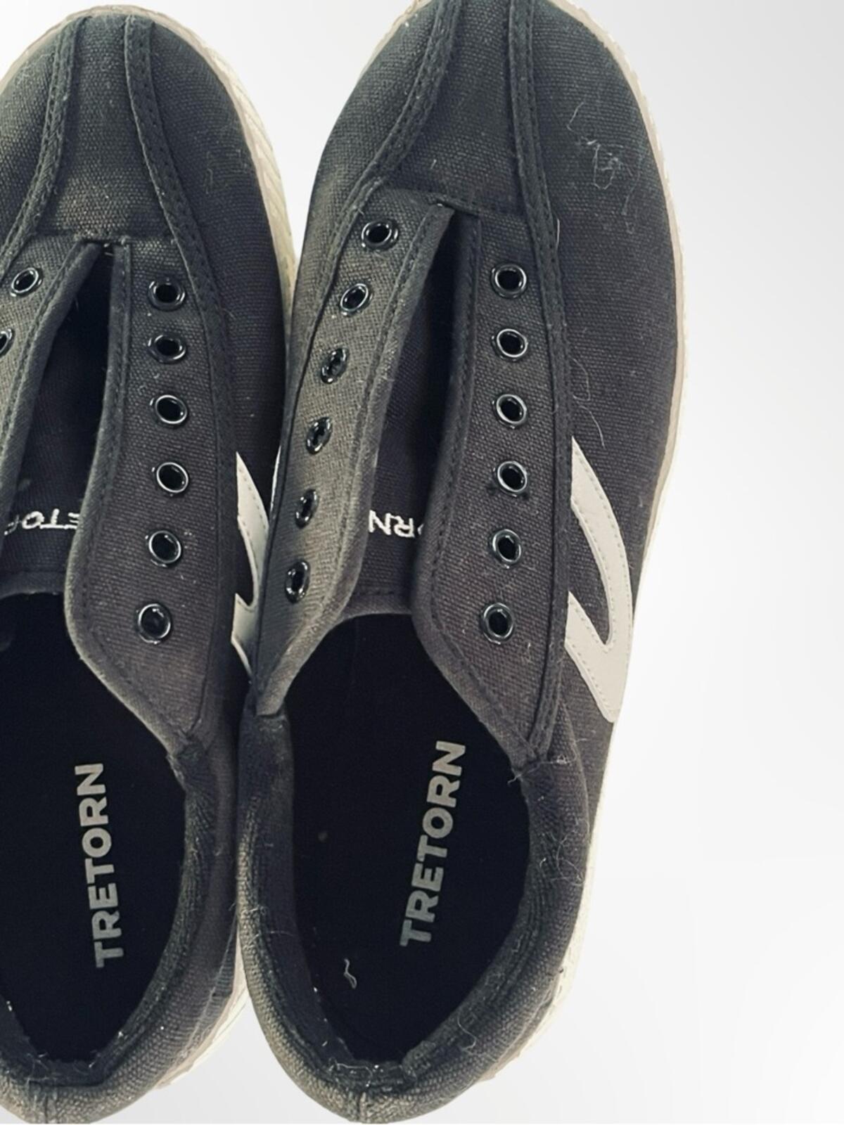 Tretorn Black Canvas Slip-On Sneakers w. White Side Chevron