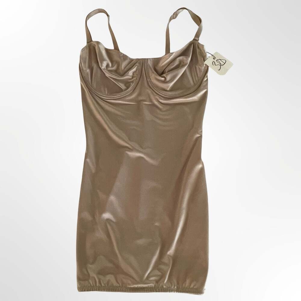 Delicates Underwire Contour Shapewear Camisole Slip