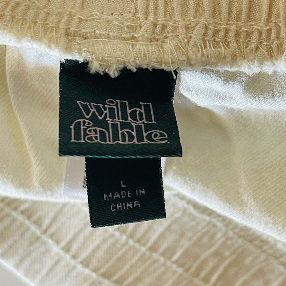 Wild Fable Women's High-Rise Pull-On Casual Shorts in Off White