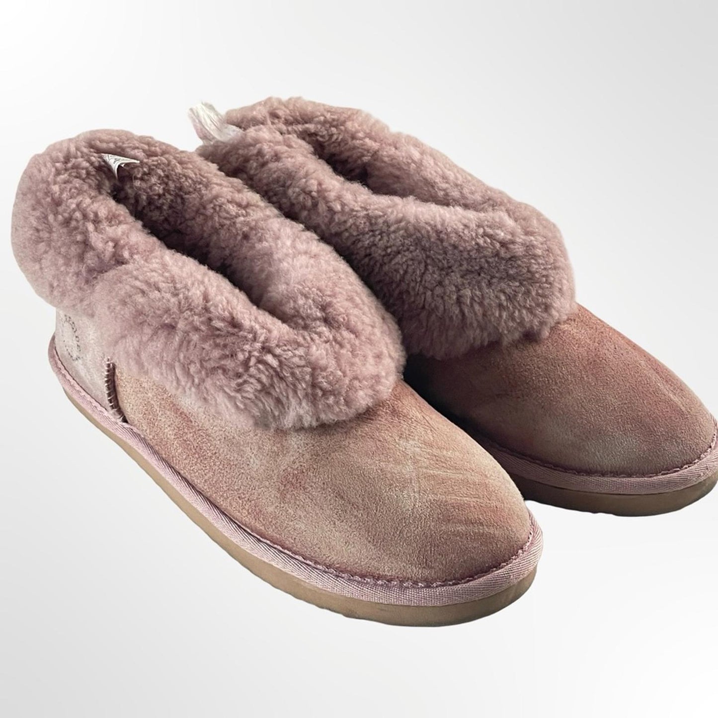 Fireside Cozy Pink Shearling Women's Shoes in size 8