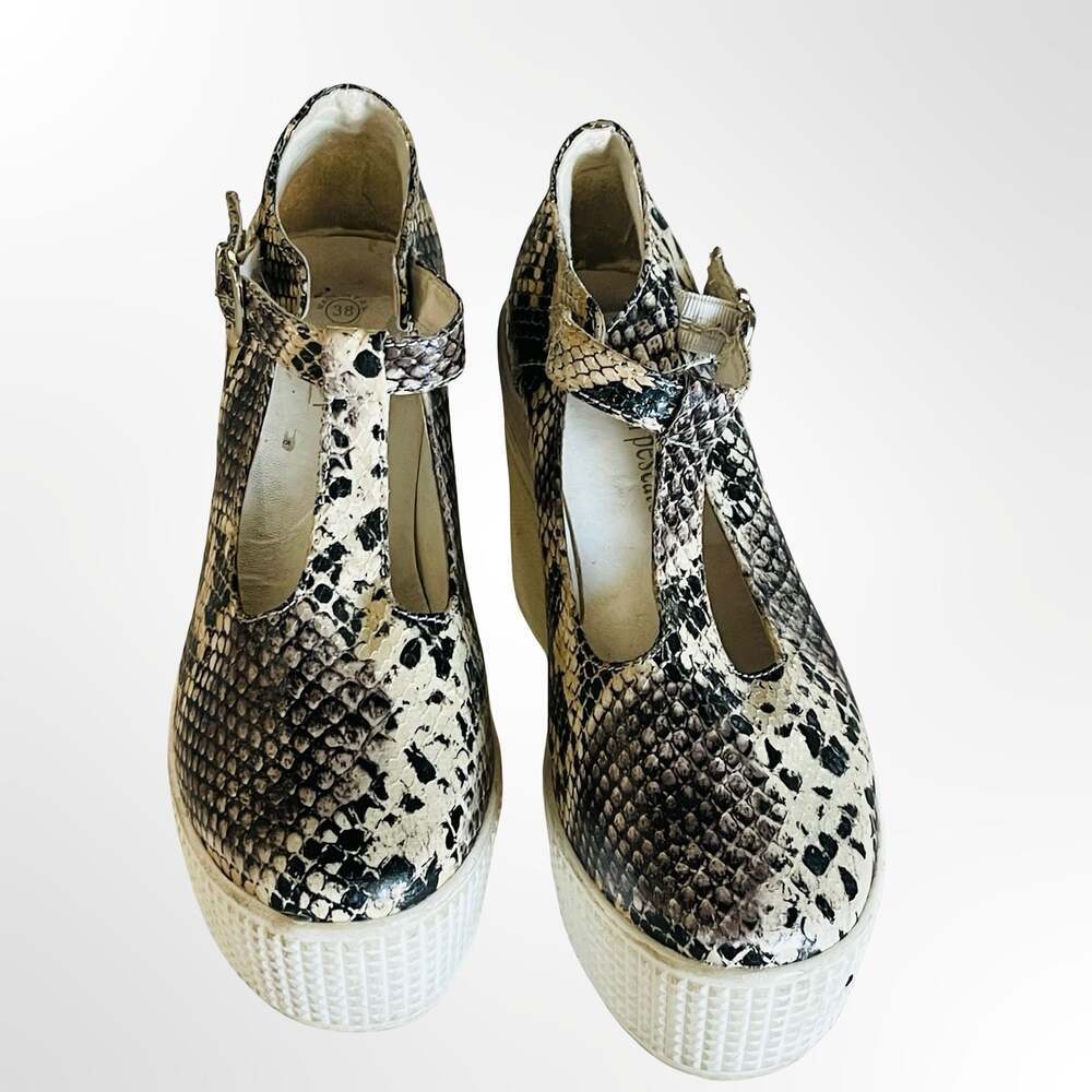 Martin Pescatore Snakeskin Print T-Strap Platform Mary Jane Heels