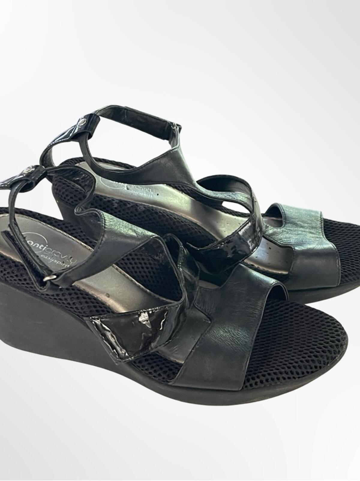Easy Spirit Black Women's Wedge Sandals with in size 7.5 NWOT