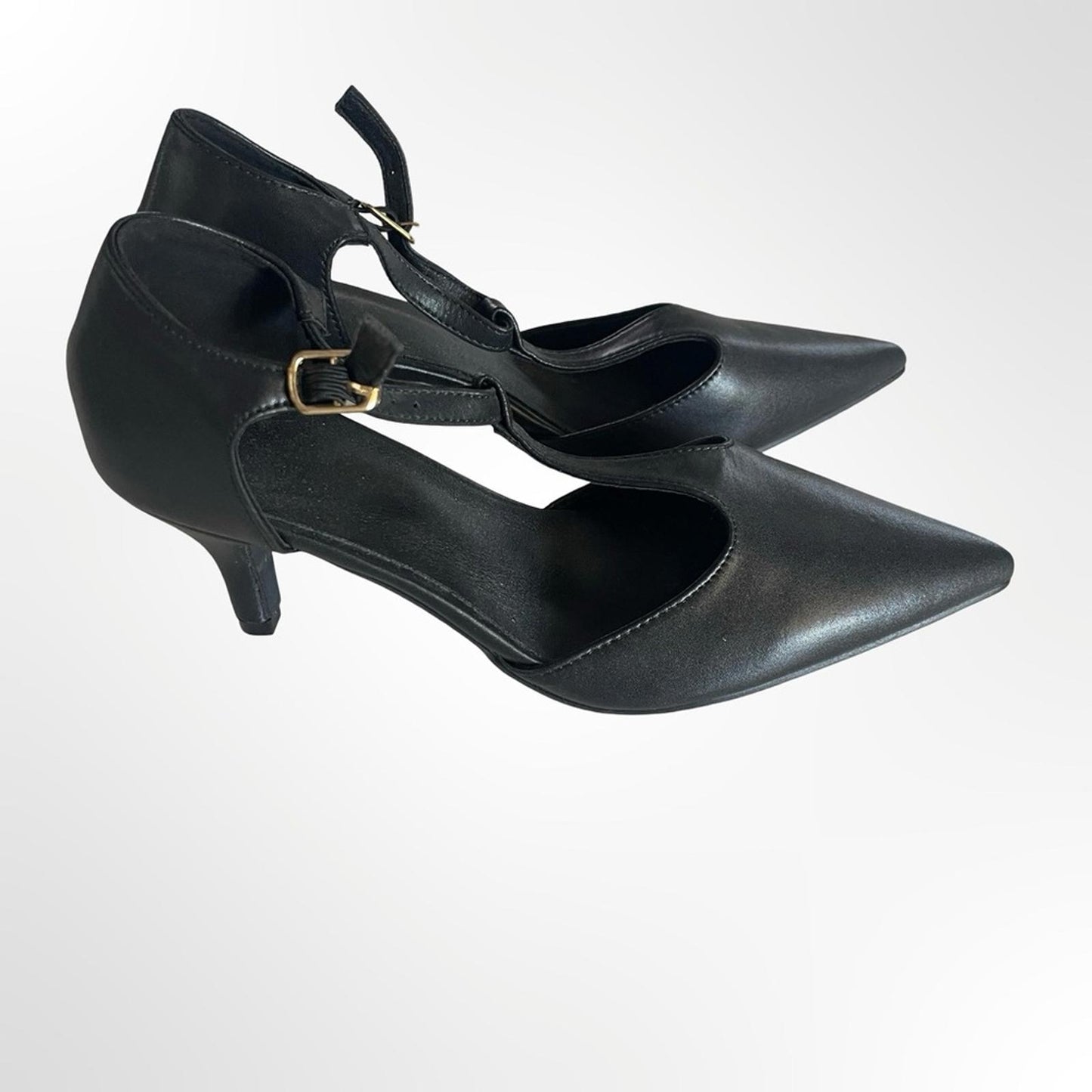 Women’s Black Pointed Toe Ankle Strap Heels in size 7 - 7.5