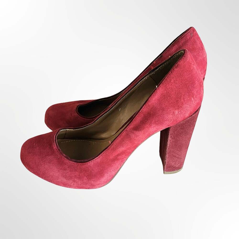 Sole Society Red Suede Round Toe Block Heel Pumps