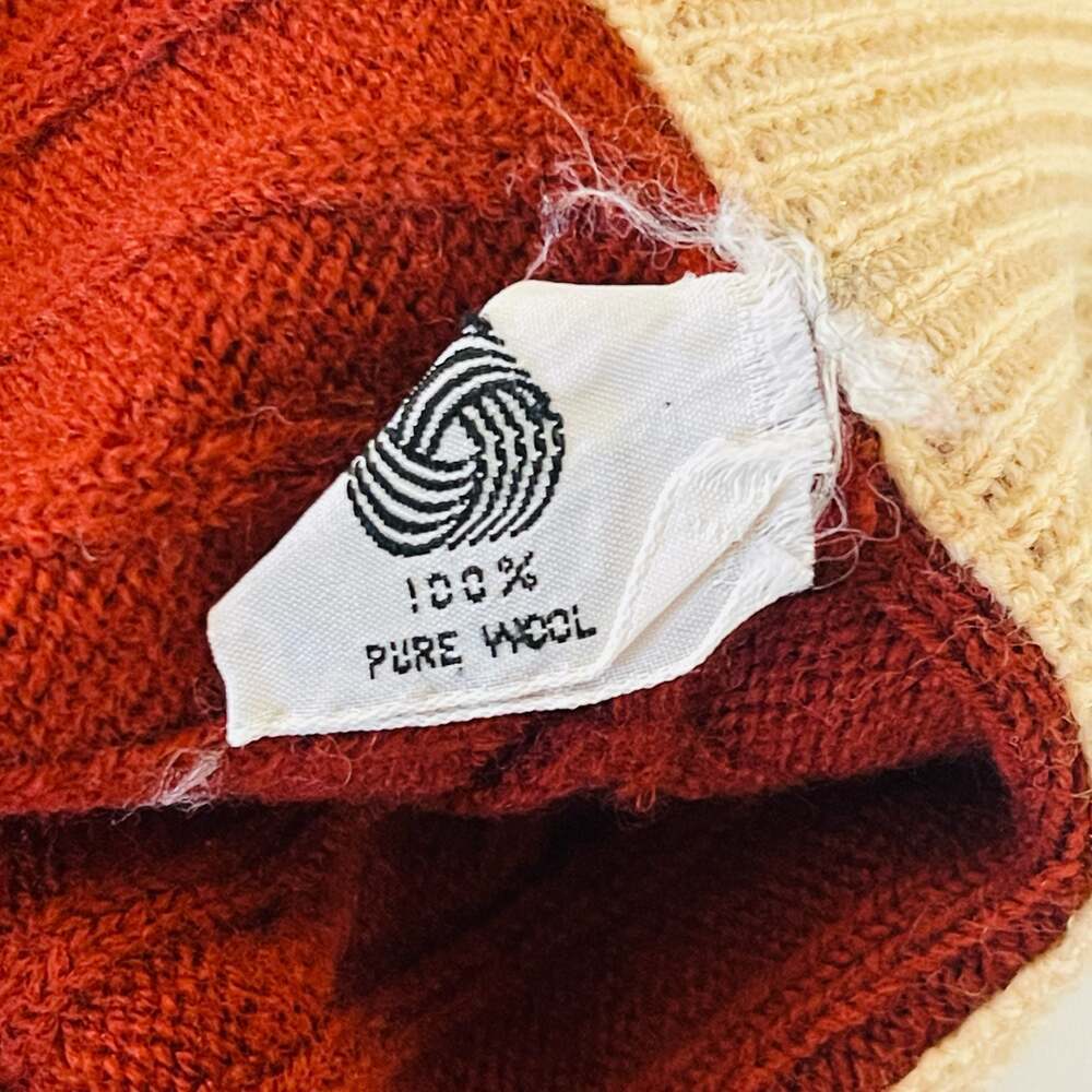 Vintage 1970s 100% Pure Wool Cable Knit V-Neck Sweater Vest Red Cream