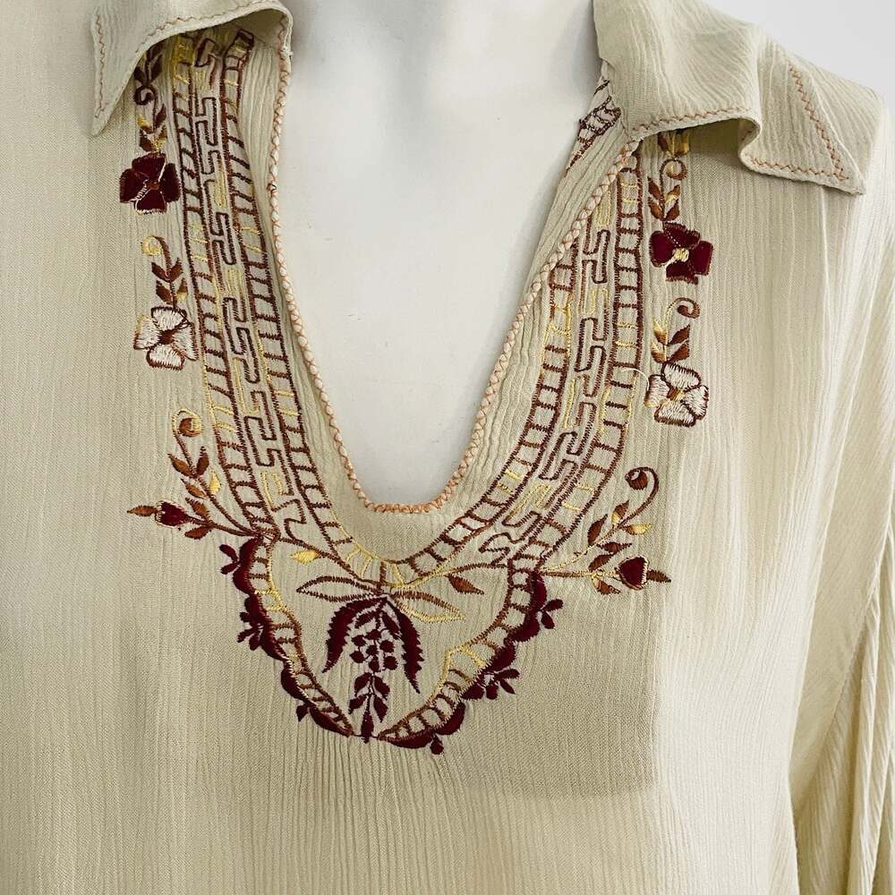 Vintage Peasant Top Blouse Embroidered Floral 70s Hippie Bohemian