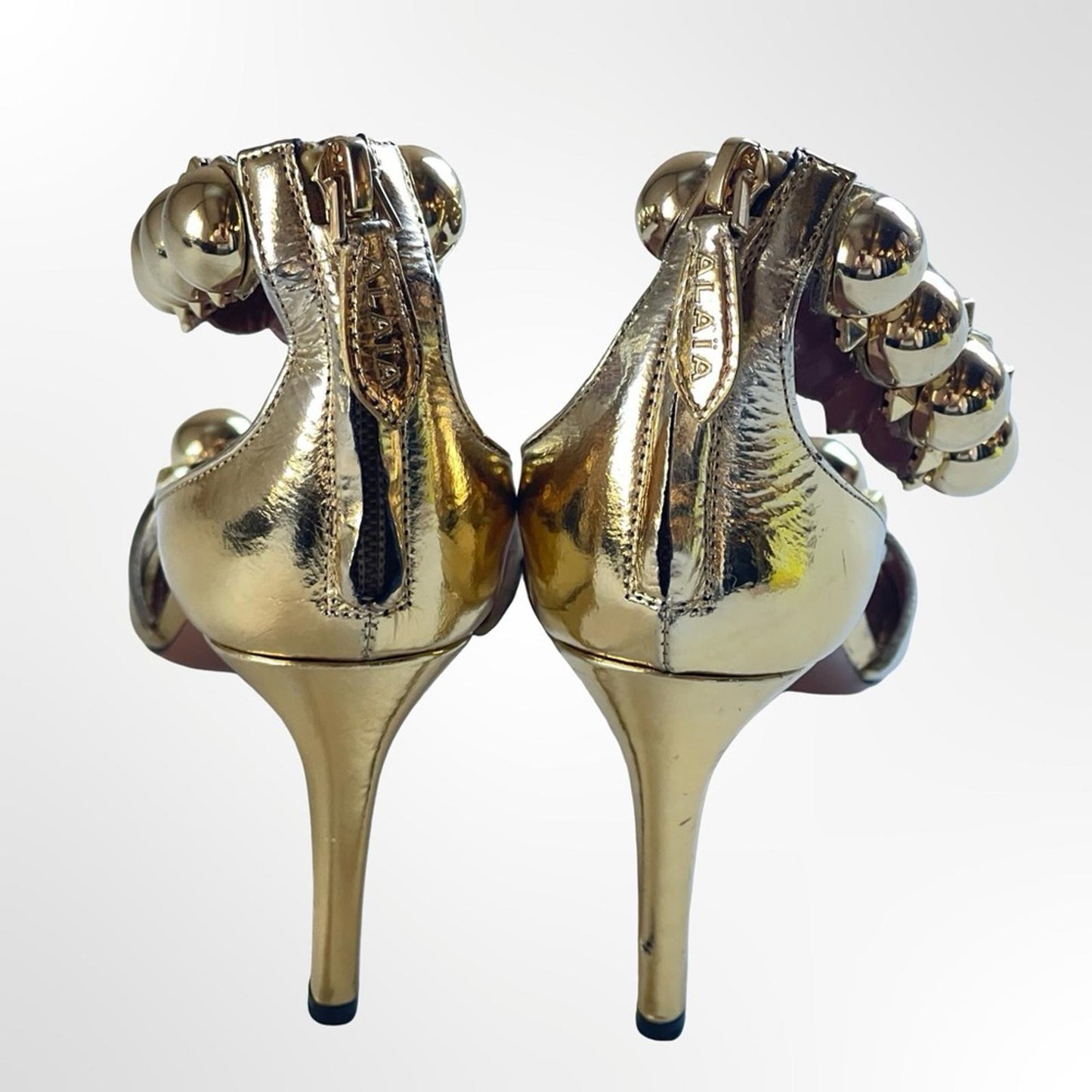 ALAIA La Bombe Elegant Gold Women's Heels NWOT size 6.5
