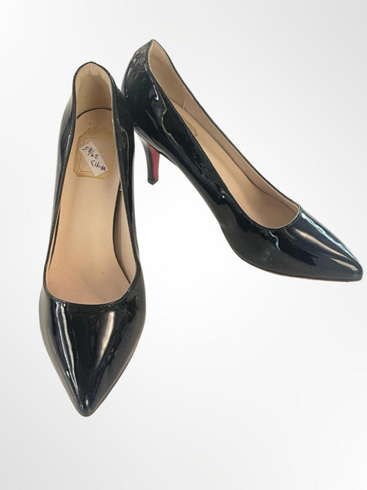 Classic Black Patent Pointed-Toe Women's Pumps in size 8.5