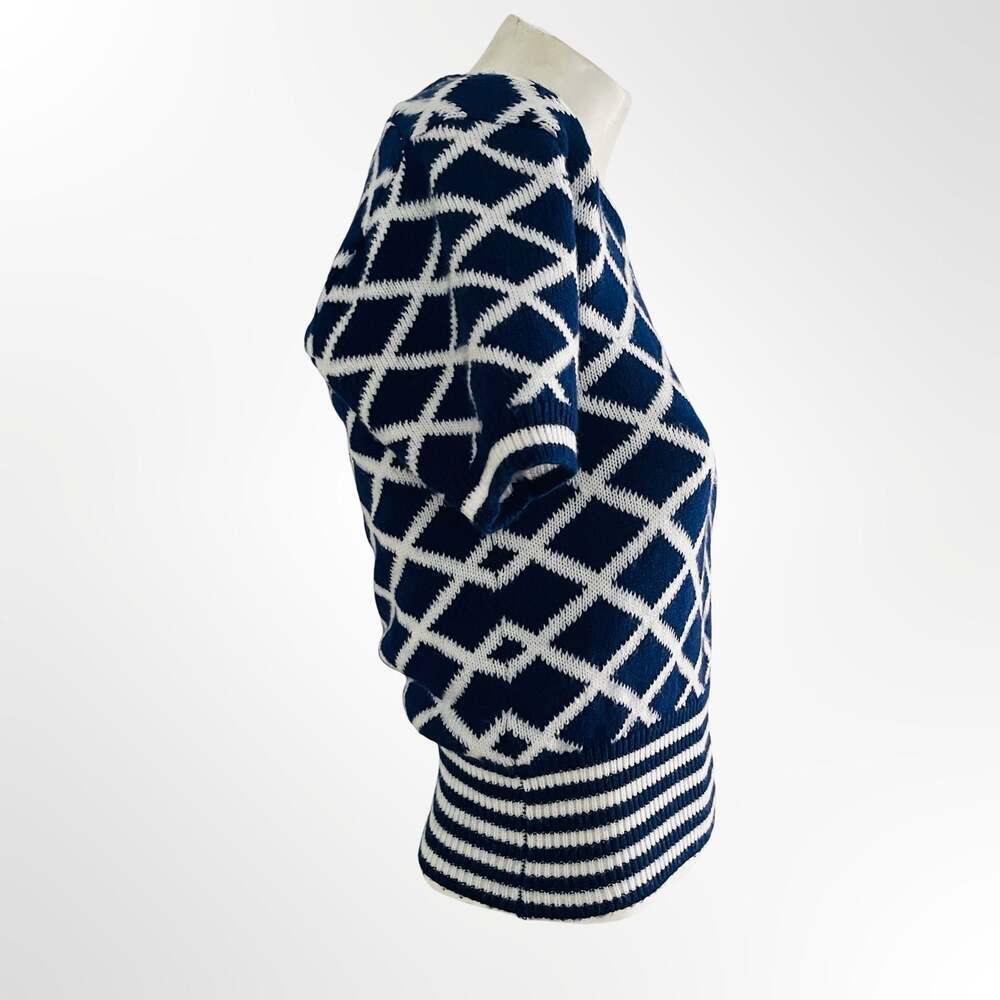 Glamour Knit Fully Fashioned Blue and White Diamond Print Short Sleeve Sweater