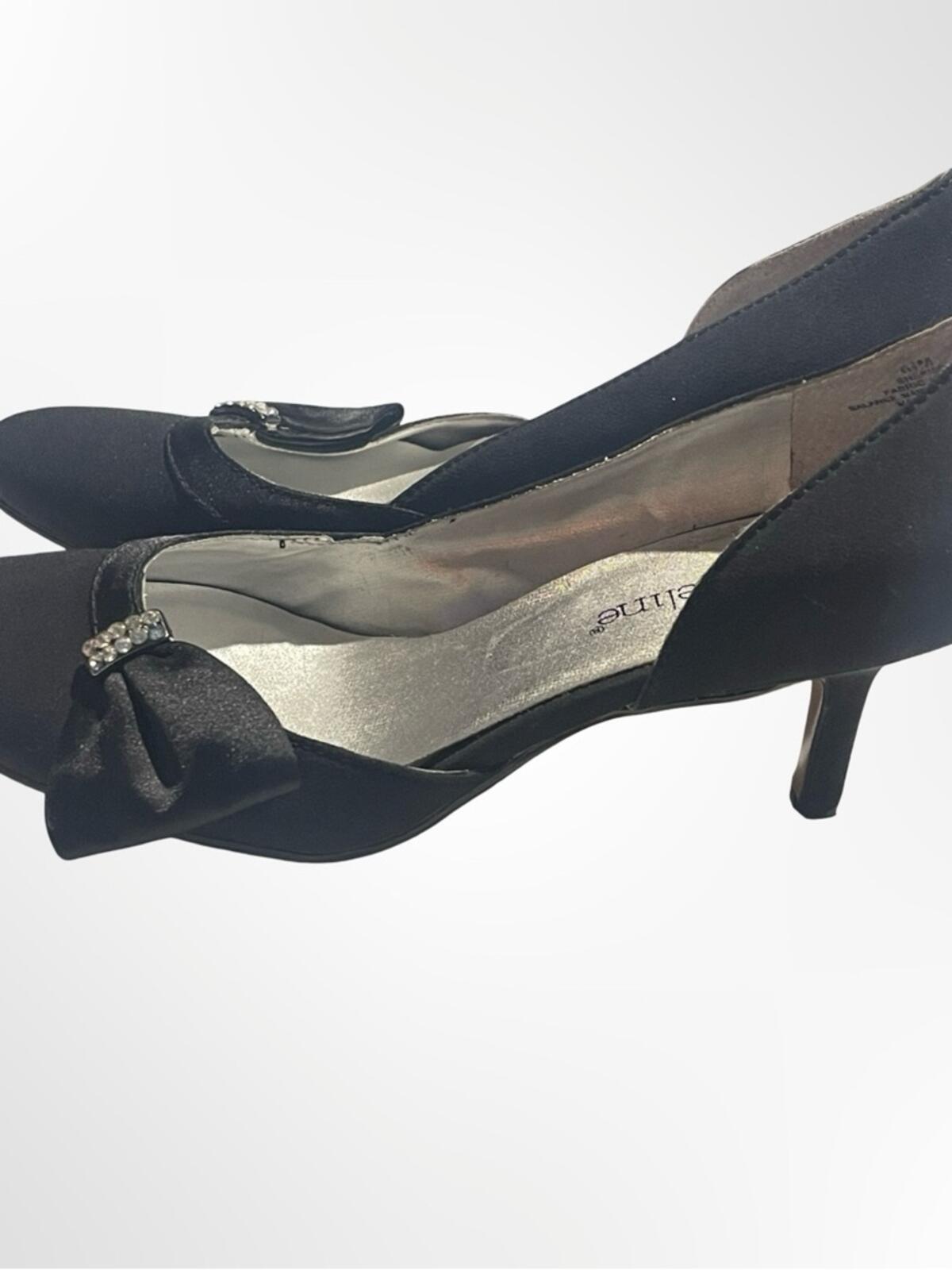 Madeline Black D'Orsay Bow Pumps in size 6.5