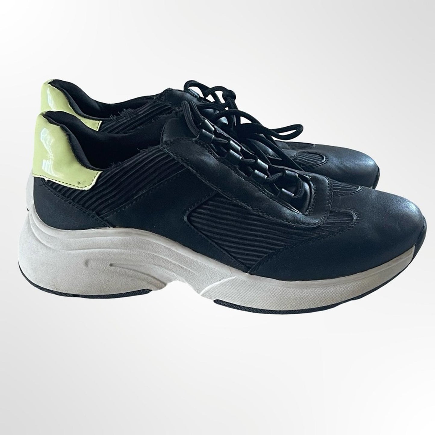 Forever 21 Women's Black Athletic Shoes in size 7